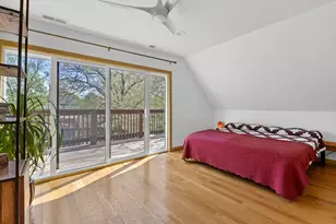 2125 W Greenleaf Ave, Chicago, IL 60645 - Photo 17