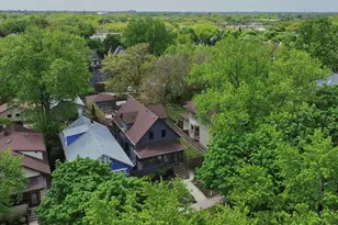 2125 W Greenleaf Ave, Chicago, IL 60645 - Photo 47