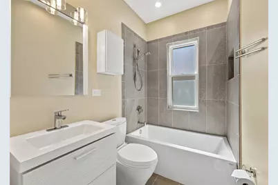2125 W Greenleaf Avenue, Chicago, IL 60645 - Photo 31