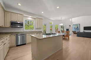 1114 Oxford Rd, Deerfield, IL 60015 - Photo 5