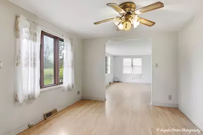 42177 N Lake Avenue, Antioch, IL 60002 - Photo 7