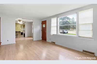 42177 N Lake Avenue, Antioch, IL 60002 - Photo 11