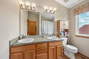 6102 Oldcreek Ln, Joliet, IL 60431 - Photo 19