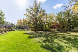 880 Bemis Rd, Glen Ellyn, IL 60137 - Photo 41