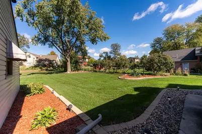 880 Bemis Road, Glen Ellyn, IL 60137 - Photo 39
