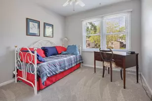 1477 William Clifford Ln, Elk Grove Village, IL 60007 - Photo 17