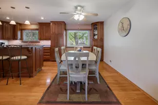 1477 William Clifford Ln, Elk Grove Village, IL 60007 - Photo 5