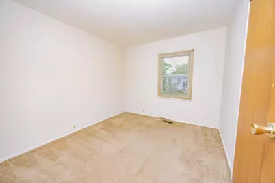 309 Hale Avenue, Romeoville, IL 60446 - Photo 15