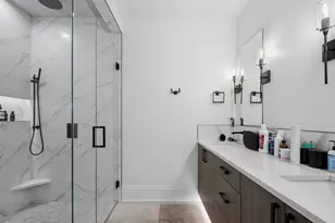 1113 W Chestnut St, Chicago, IL 60642 - Photo 17
