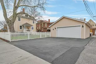 313 N Raynor Ave, Joliet, IL 60435 - Photo 5