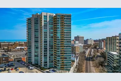 1720 Maple Avenue #2460, Evanston, IL 60201 - Photo 1