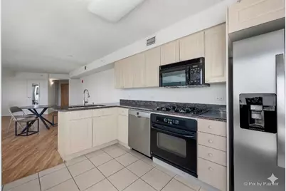 1720 Maple Avenue #2460, Evanston, IL 60201 - Photo 9