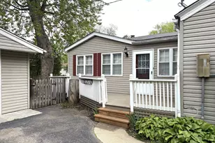 606 S 3rd St, West Dundee, IL 60118 - Photo 17