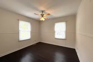 606 S 3rd St, West Dundee, IL 60118 - Photo 11