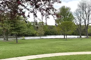 606 S 3rd St, West Dundee, IL 60118 - Photo 21