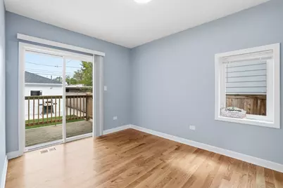 2724 W Jerome Street, Chicago, IL 60645 - Photo 11