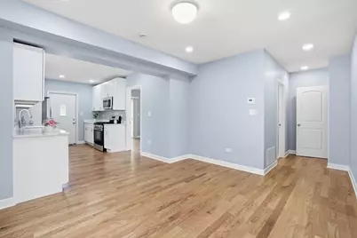 2724 W Jerome Street, Chicago, IL 60645 - Photo 7
