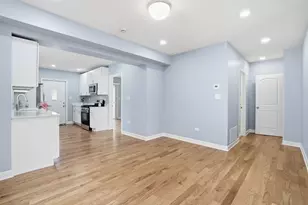 2724 W Jerome St, Chicago, IL 60645 - Photo 7