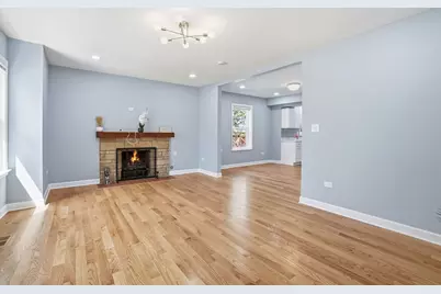 2724 W Jerome Street, Chicago, IL 60645 - Photo 3