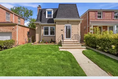 2724 W Jerome Street, Chicago, IL 60645 - Photo 1