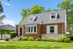 1718 N 79th Ct, Elmwood Park, IL 60707 - Photo 1