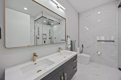 2024 W Irving Park Road #302, Chicago, IL 60618 - Photo 15