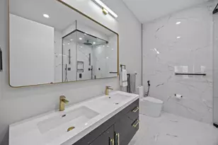 2024 W Irving Park Rd, Chicago, IL 60618 - Photo 15