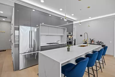 2024 W Irving Park Road #302, Chicago, IL 60618 - Photo 9