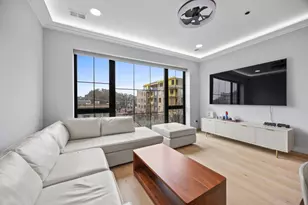 2024 W Irving Park Rd, Chicago, IL 60618 - Photo 5
