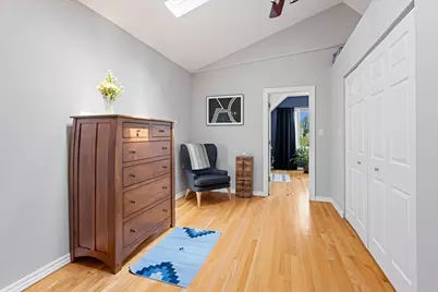 2911 N Washtenaw Avenue, Chicago, IL 60618 - Photo 11