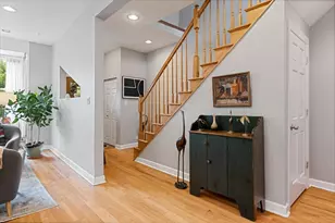 2911 N Washtenaw Ave, Chicago, IL 60618 - Photo 5