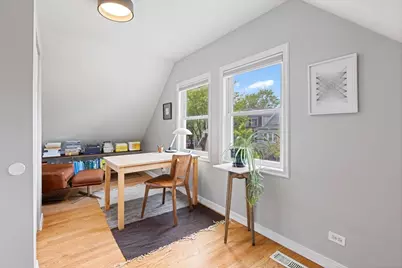2911 N Washtenaw Avenue, Chicago, IL 60618 - Photo 17