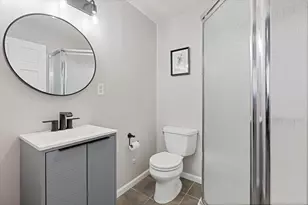 2911 N Washtenaw Ave, Chicago, IL 60618 - Photo 19