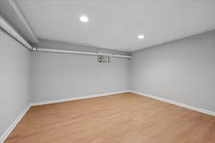 3724 Winnetka Rd, Glenview, IL 60026 - Photo 27