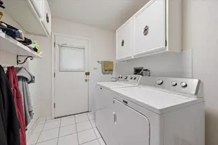 3724 Winnetka Rd, Glenview, IL 60026 - Photo 25