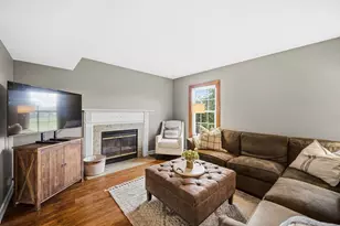 1188 Brookstone Dr, Carol Stream, IL 60188 - Photo 7