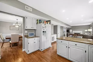 1188 Brookstone Dr, Carol Stream, IL 60188 - Photo 11