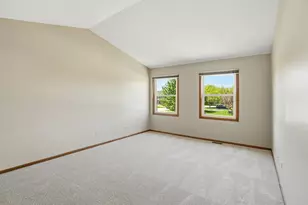 9297 Erin Ln, Orland Park, IL 60462 - Photo 15