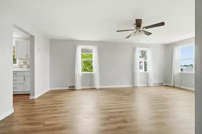 907 N Allin Street, Bloomington, IL 61701 - Photo 15