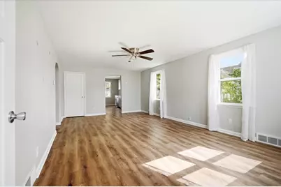 907 N Allin Street, Bloomington, IL 61701 - Photo 13