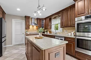 914 Hartford Dr, Gurnee, IL 60031 - Photo 7
