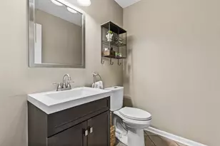 914 Hartford Dr, Gurnee, IL 60031 - Photo 11