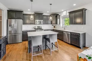 1208 White Oak Rd, Mahomet, IL 61853 - Photo 9