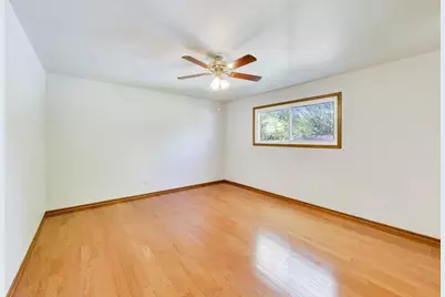 394 Pine Grove Avenue, Gurnee, IL 60031 - Photo 9