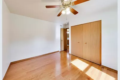 394 Pine Grove Avenue, Gurnee, IL 60031 - Photo 15