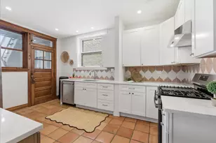 1468 W Balmoral Ave, Chicago, IL 60640 - Photo 15