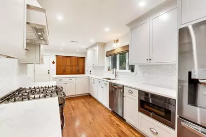 1311 E Woodford Place, Arlington Heights, IL 60004 - Photo 7