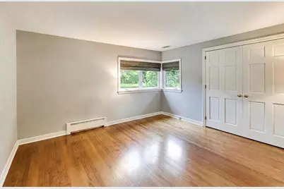 1311 E Woodford Place, Arlington Heights, IL 60004 - Photo 21
