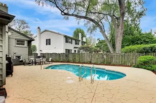 1311 E Woodford Pl, Arlington Heights, IL 60004 - Photo 29