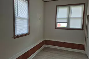 910 Cleary Ave, Joliet, IL 60435 - Photo 9